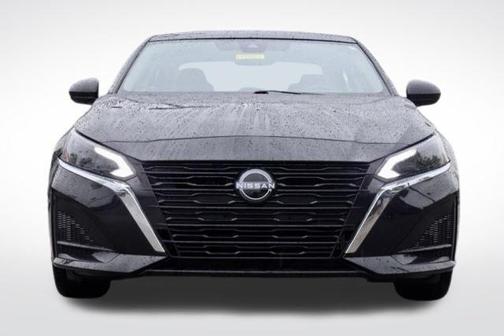 Super Black Clearcoat 2025 Nissan Altima 2.5 SV