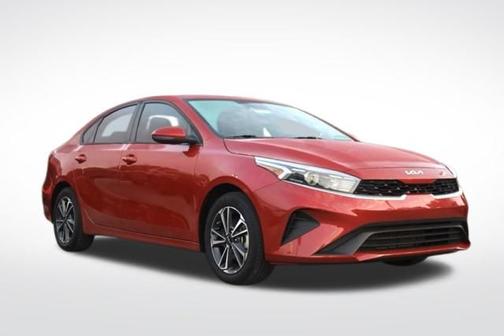Currant Red 2024 Kia Forte LXS