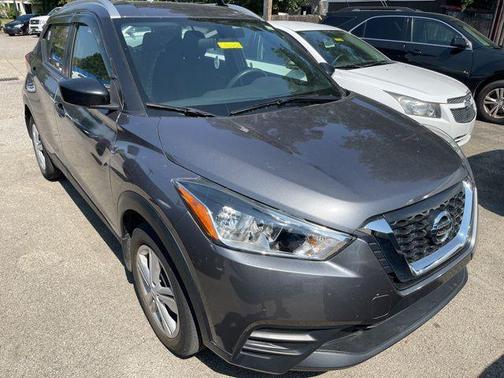 2019 Nissan Kicks S