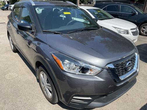 2019 Nissan Kicks S
