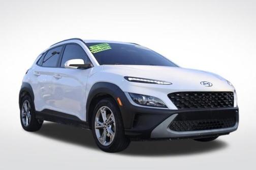 Lunar White 2023 Hyundai KONA SEL