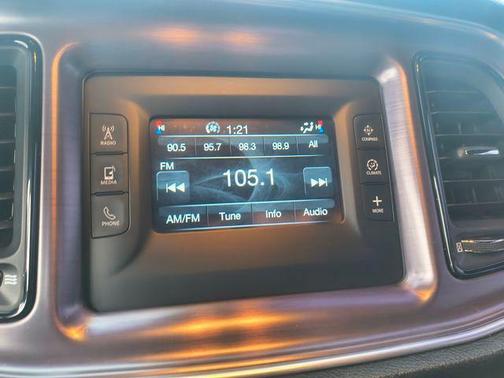 2015 Dodge Challenger SXT