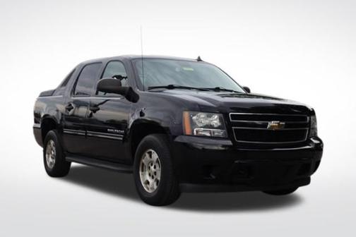 Black 2010 Chevrolet Avalanche 1500 LS