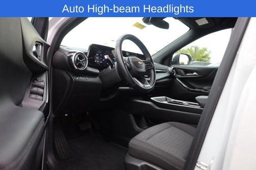 Summit White 2025 Chevrolet Equinox LT