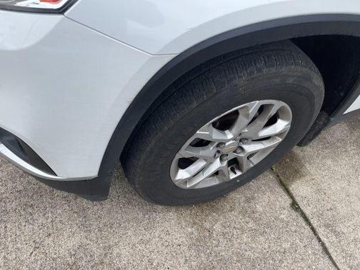 Summit White 2019 Chevrolet Traverse LT Leather