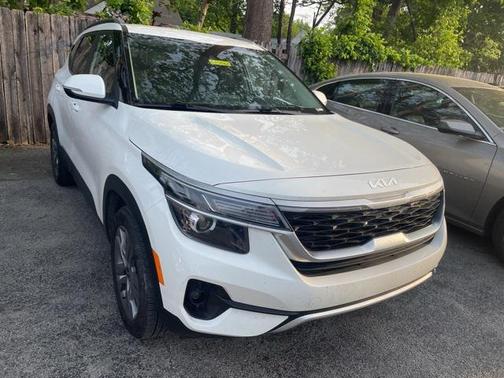 2023 Kia Seltos S