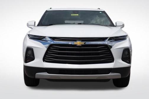 Summit White 2022 Chevrolet Blazer 2LT