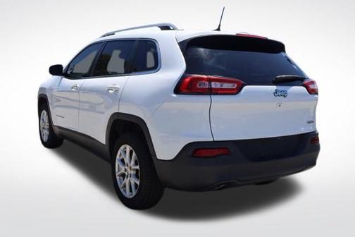 Bright White Clearcoat 2018 Jeep Cherokee Latitude Plus