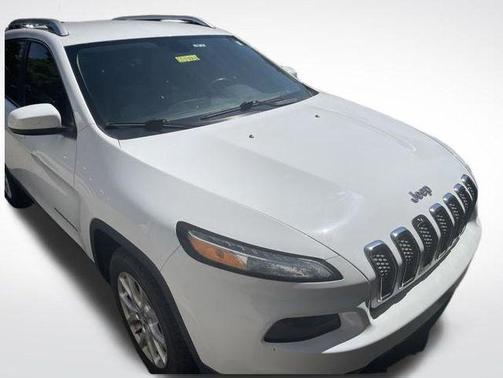 Bright White Clearcoat 2018 Jeep Cherokee Latitude Plus