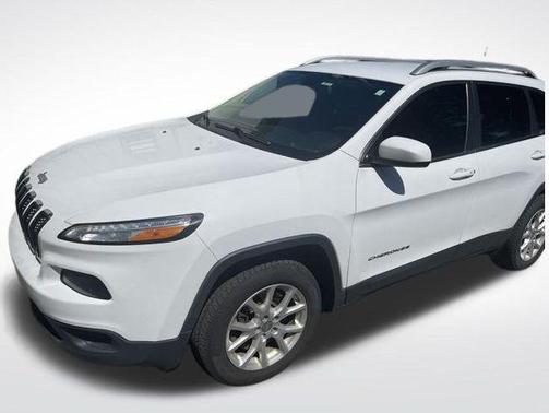 Bright White Clearcoat 2018 Jeep Cherokee Latitude Plus