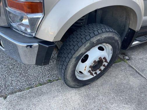 Pueblo Gold Clearcoat Metallic 2008 Ford F-450 LARIAT