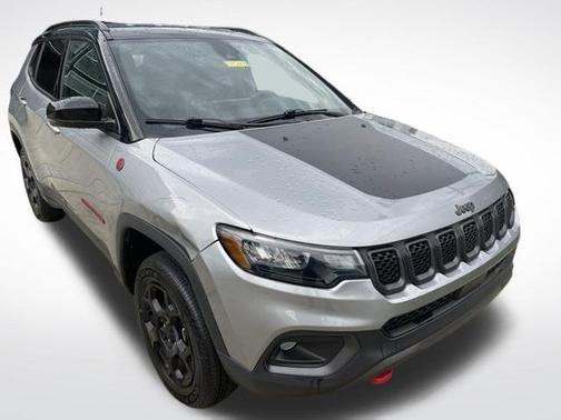 Billet Silver Metallic Clearcoat 2023 Jeep Compass Trailhawk