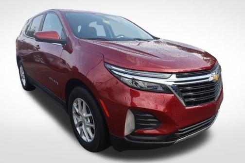 Radiant Red Tintcoat 2023 Chevrolet Equinox LT
