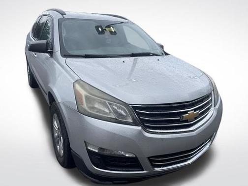 Silver Ice Metallic 2016 Chevrolet Traverse LS