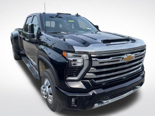 Black 2024 Chevrolet Silverado 3500 High Country