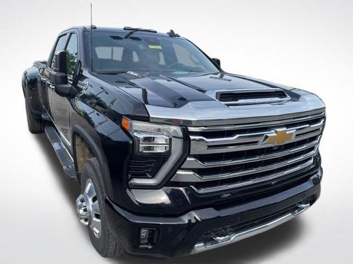 Black 2024 Chevrolet Silverado 3500 High Country