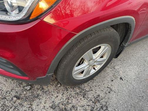Cajun Red Tintcoat 2019 Chevrolet Trax LT