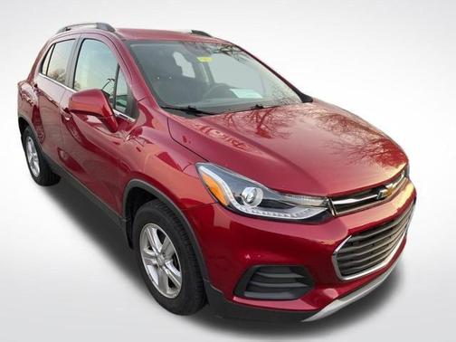 Cajun Red Tintcoat 2019 Chevrolet Trax LT
