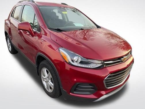 Cajun Red Tintcoat 2019 Chevrolet Trax LT