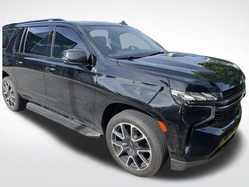 Black 2022 Chevrolet Suburban RST