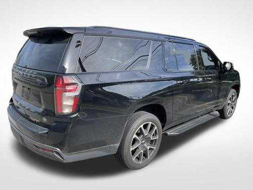 Black 2022 Chevrolet Suburban RST