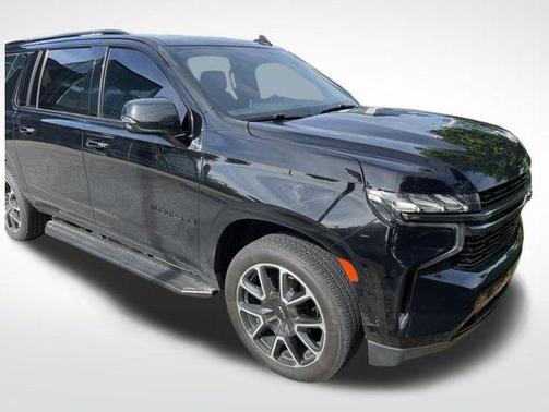 Black 2022 Chevrolet Suburban RST