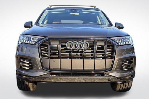 2024 Audi Q7 55 Premium Plus