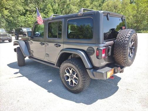 Photo 3 of 3 of 2021 Jeep Wrangler Unlimited Rubicon