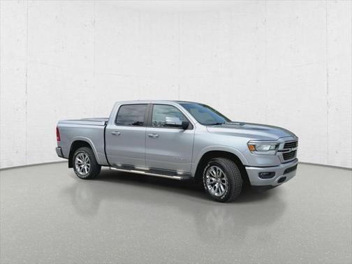 2020 RAM 1500 Laramie Crew Cab 4x4 57' Box