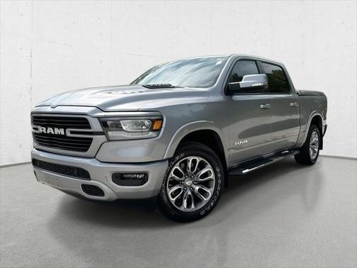 2020 RAM 1500 Laramie Crew Cab 4x4 57' Box