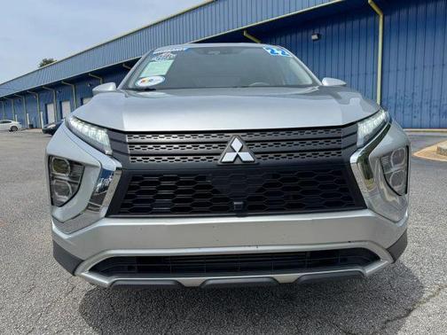 Silver 2022 Mitsubishi Eclipse Cross SE
