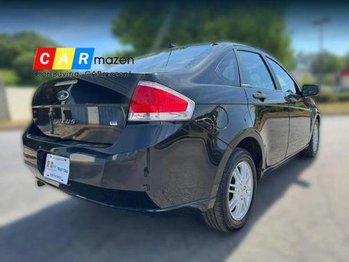 Black 2009 Ford Focus SE