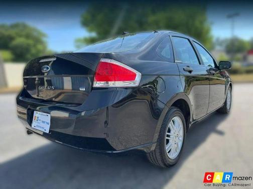 Black 2009 Ford Focus SE