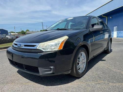 Black 2009 Ford Focus SE