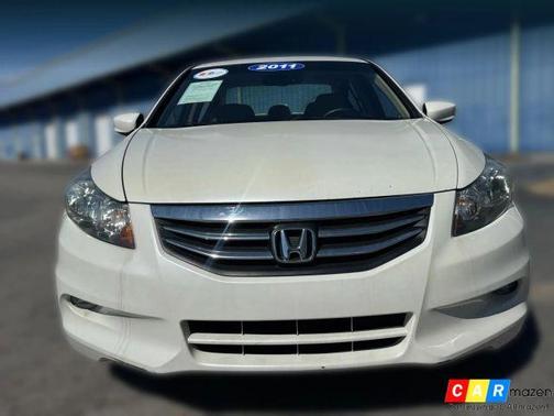 White 2011 Honda Accord EX-L