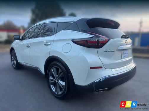 White 2019 Nissan Murano Platinum