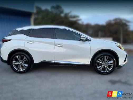 White 2019 Nissan Murano Platinum