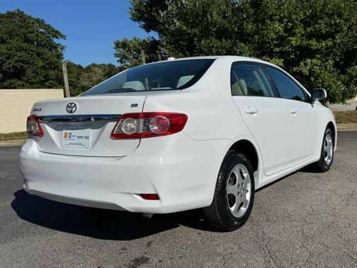 2011 Toyota Corolla LE