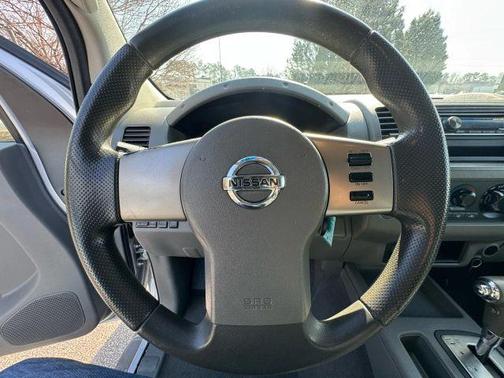 2008 Nissan Frontier SE Crew Cab