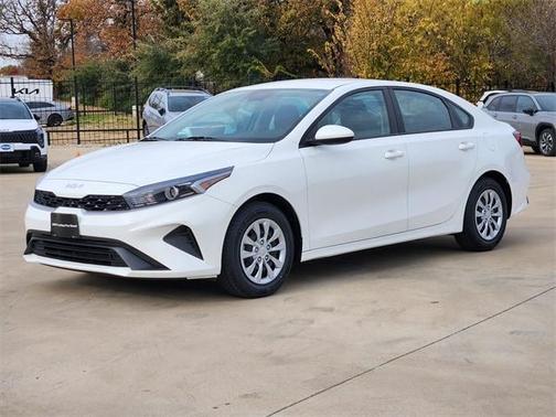 2023 Kia Forte LX
