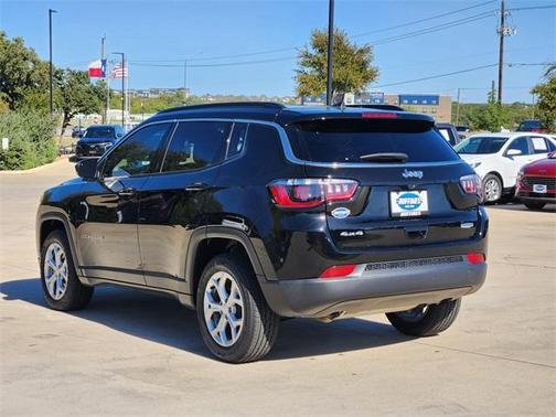 2024 Jeep Compass Latitude