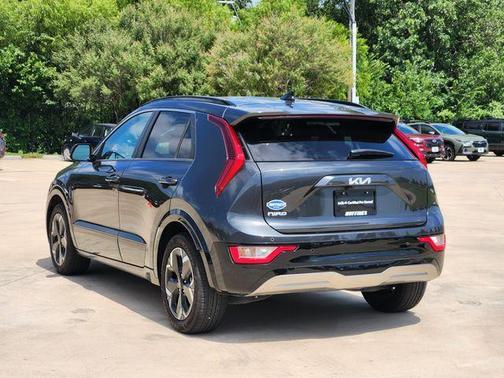 Graphite Gray 2023 Kia Niro EV Wind