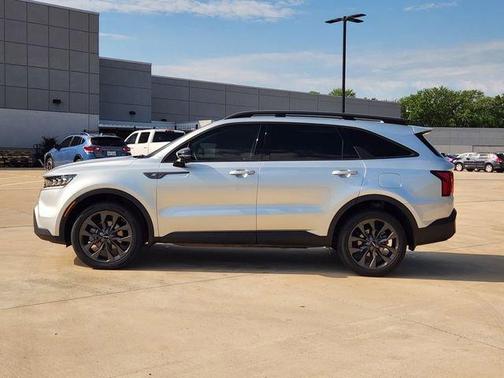 Sparkling Silver 2022 Kia Sorento SX Prestige