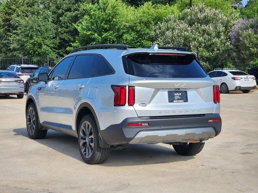 Sparkling Silver 2022 Kia Sorento SX Prestige