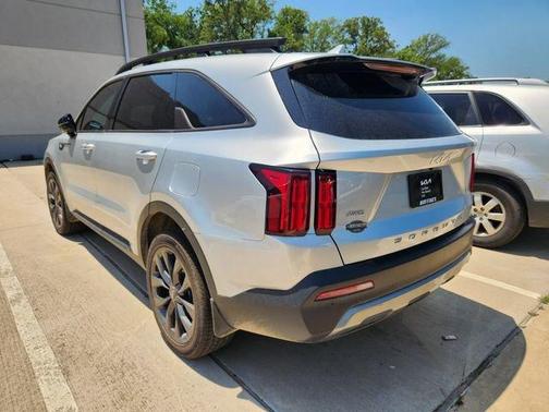 Sparkling Silver 2022 Kia Sorento SX Prestige