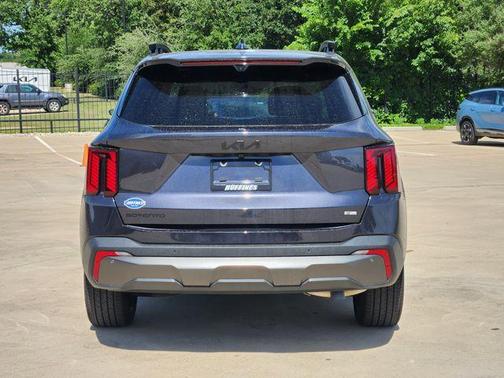 Black 2025 Kia Sorento SX