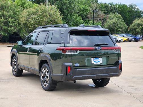 Deep Emerald Green 2026 Subaru Outback Touring