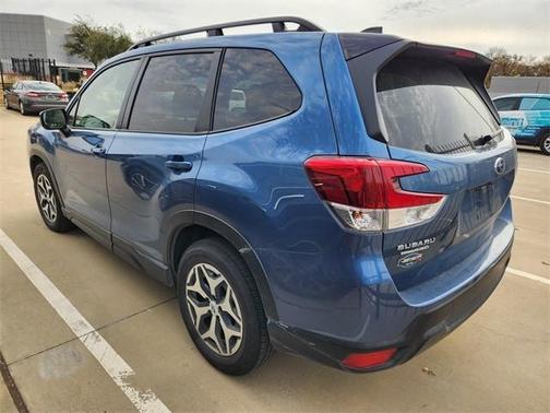 2024 Subaru Forester Premium