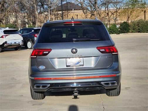 2022 Volkswagen Tiguan 2.0T SEL R-Line