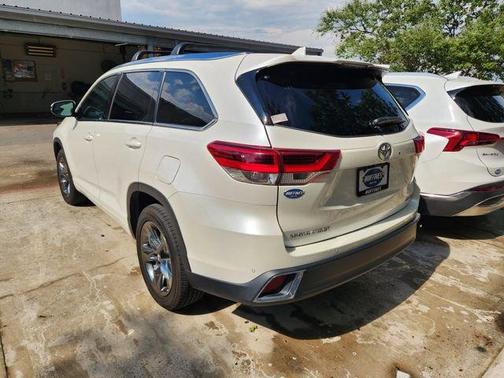 Blizzard Pearl 2018 Toyota Highlander Limited Platinum